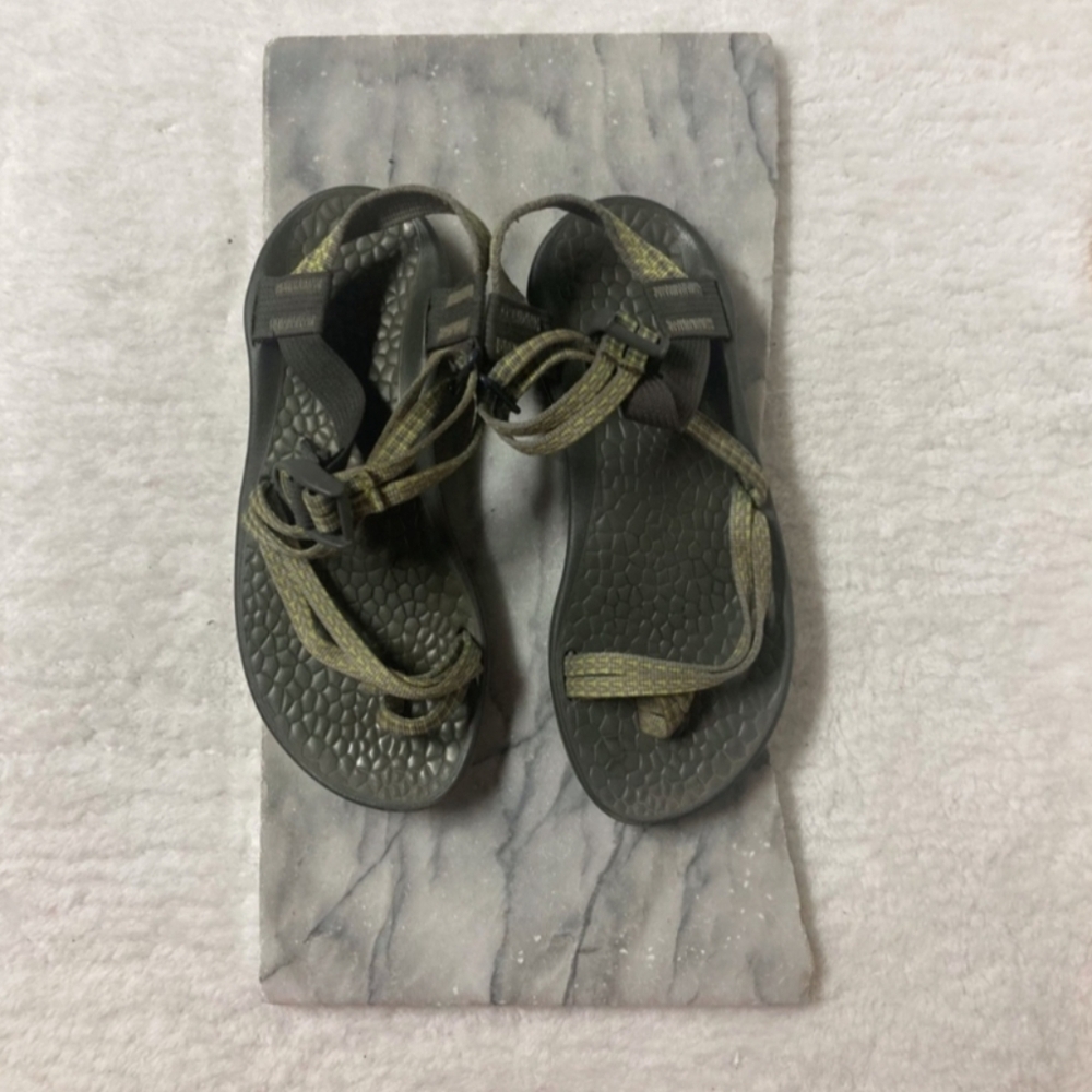 Chaco Size 6 Sandals Olive Green